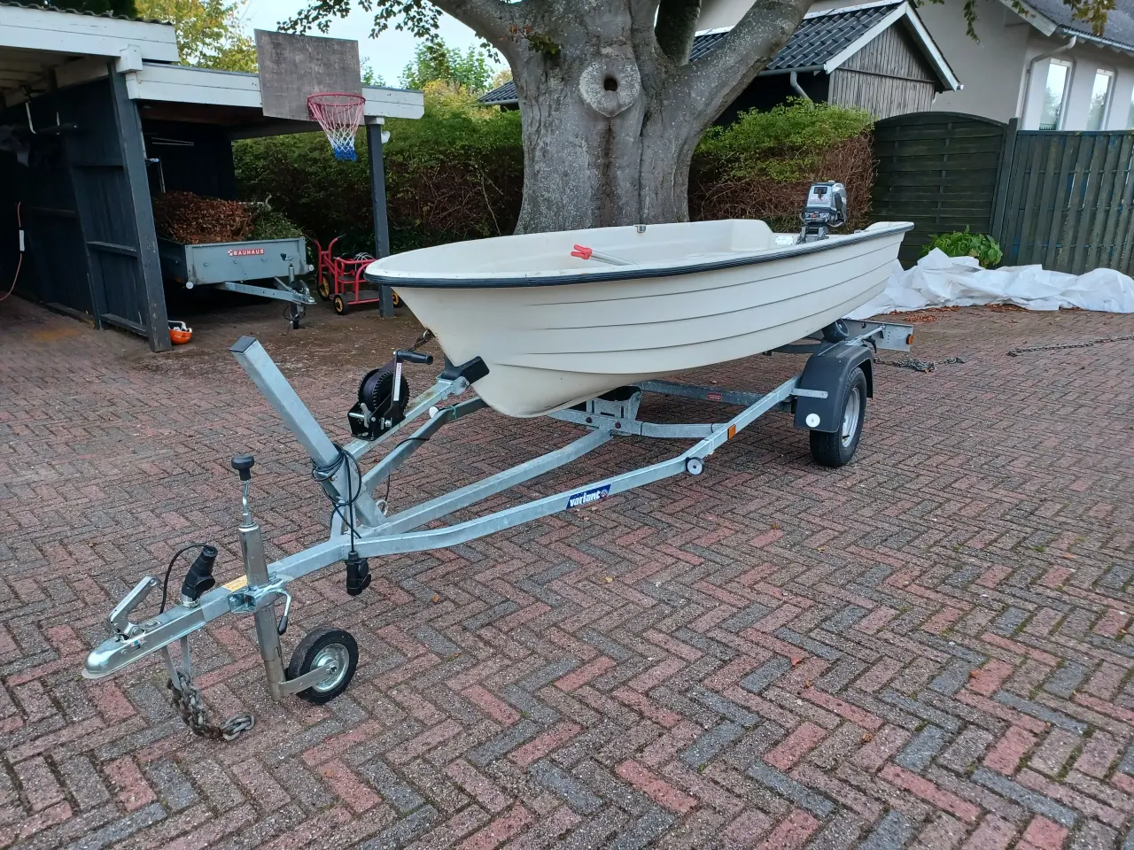 Billede 11 - Motorbåd med trailer 