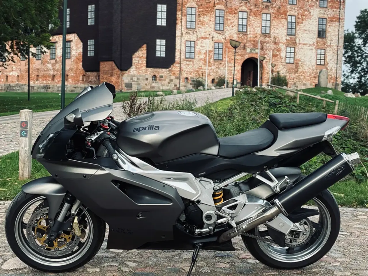 Billede 4 - Aprilia RSV 1000RR