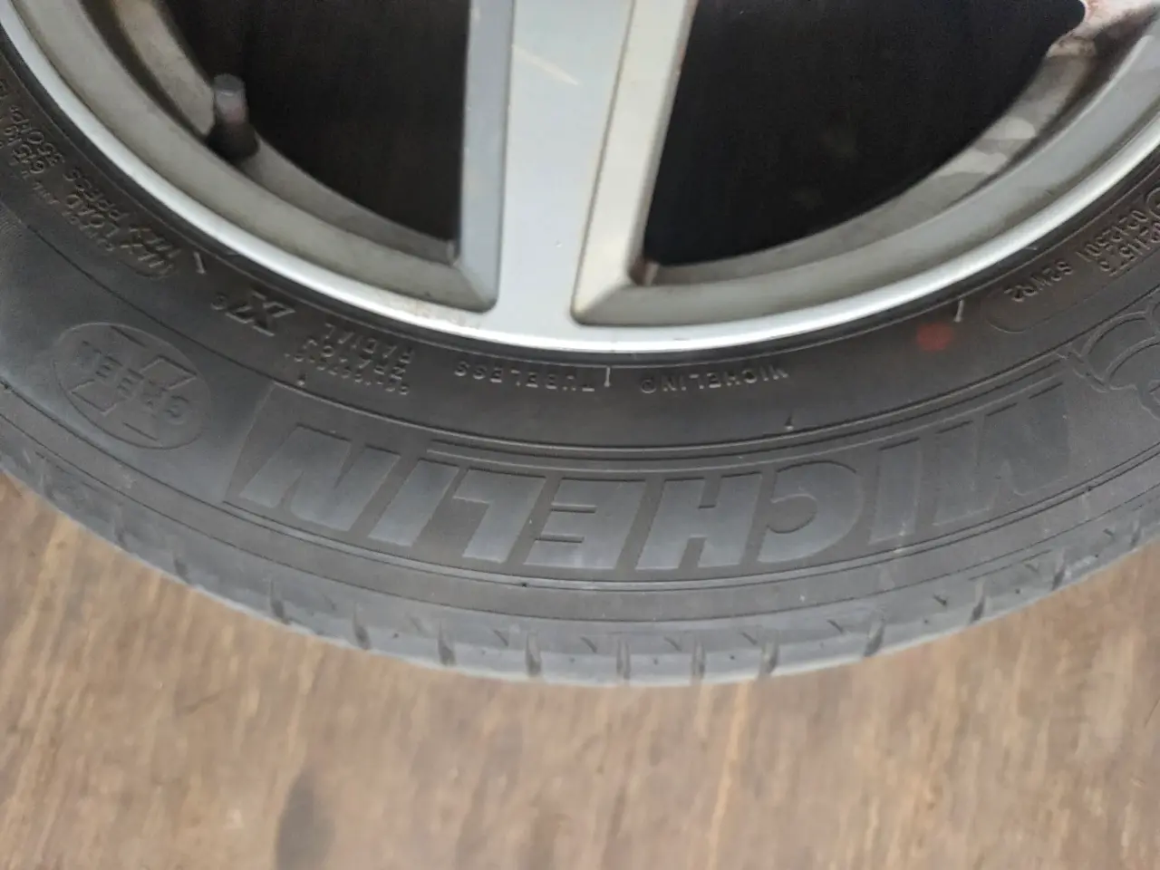 Billede 2 - citroen c4 2013 fælge. 