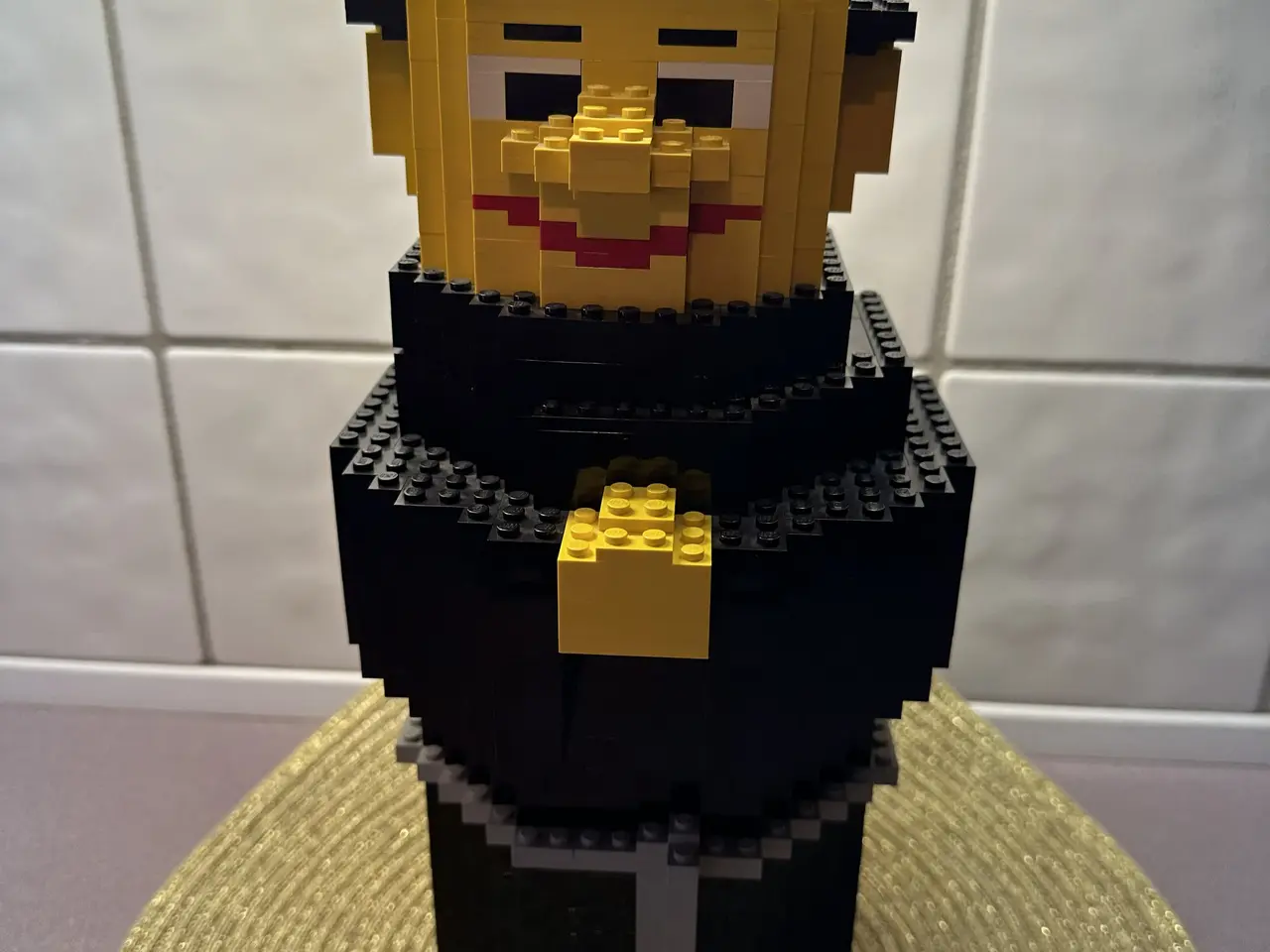 Billede 2 - Unik LEGO vinflaskeskjuler som ”MUNK”