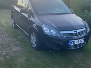Opel Zafira 125 HK. 7 personer 