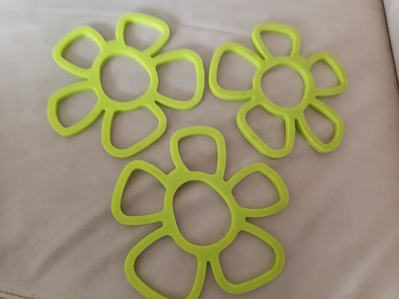 Billede 2 - 3 NYE GUMMI BORDSKÅNERE