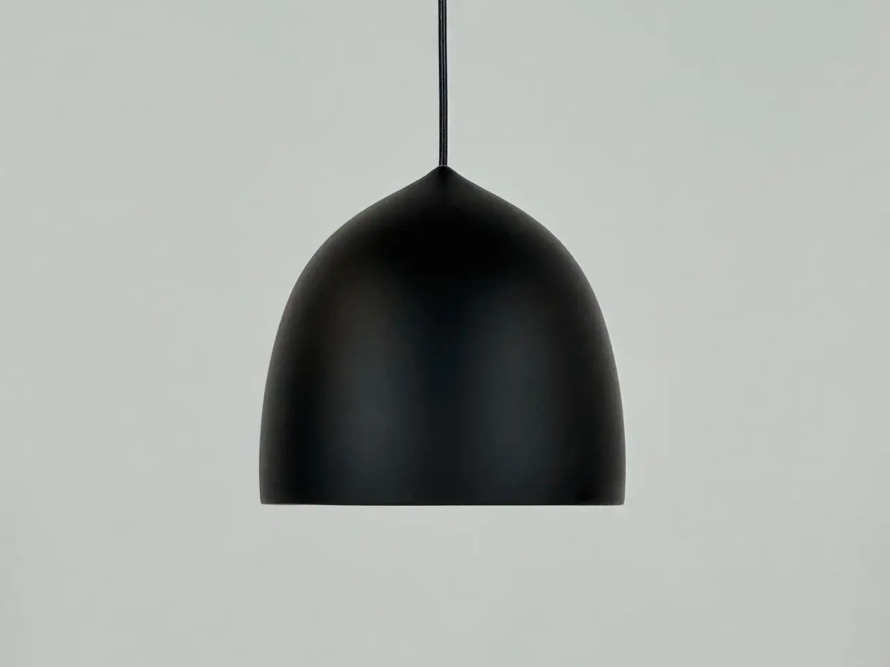 Billede 1 - Fritz Hansen Suspence P1 Lampe – Sort H 23 cm