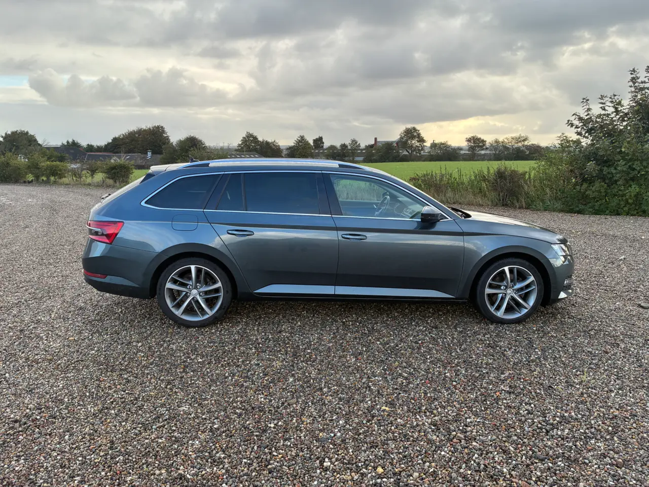 Billede 10 - Skoda Superb 2,0 TDi 150 Business Executive Combi DSG