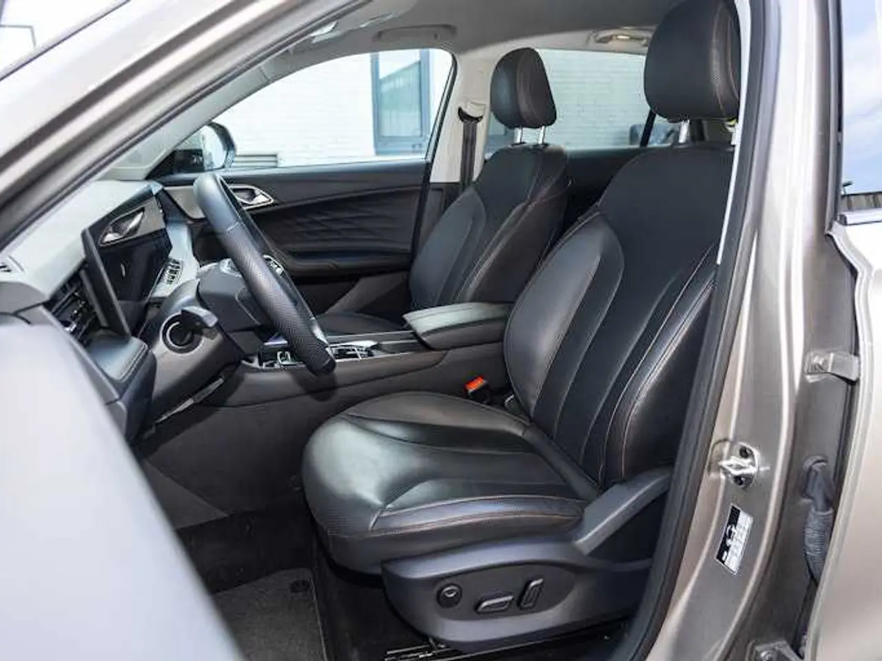 Billede 3 - MG HS plug in hybrid LUXURY, 100KM PÅ STRØM