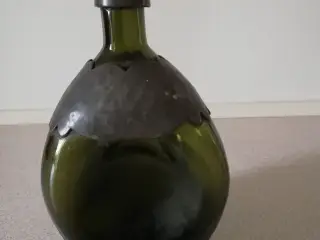 Retro vaser i glas m/tin
