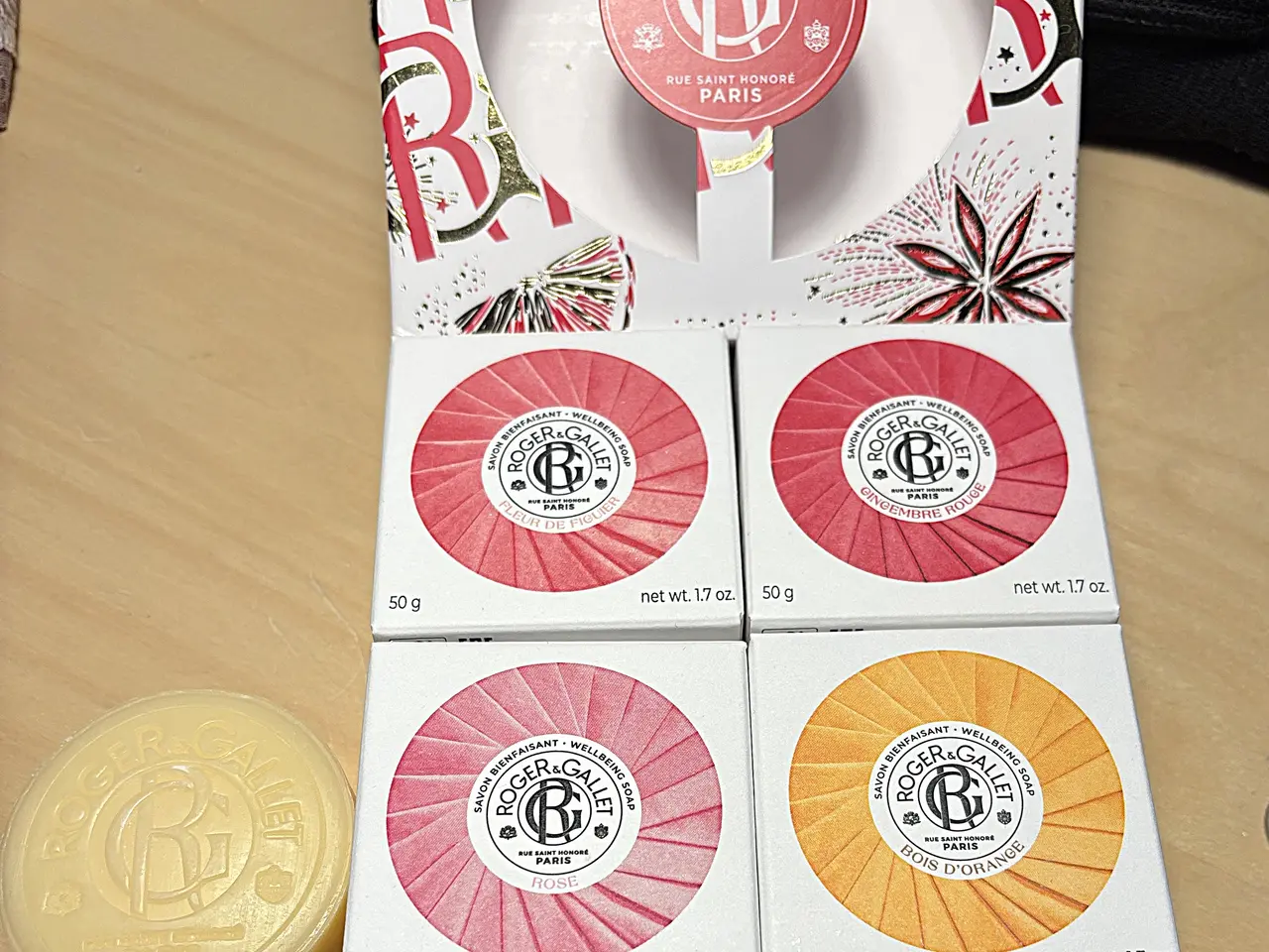 Billede 3 - Roger&Gallet parfume sæbe i original æske.