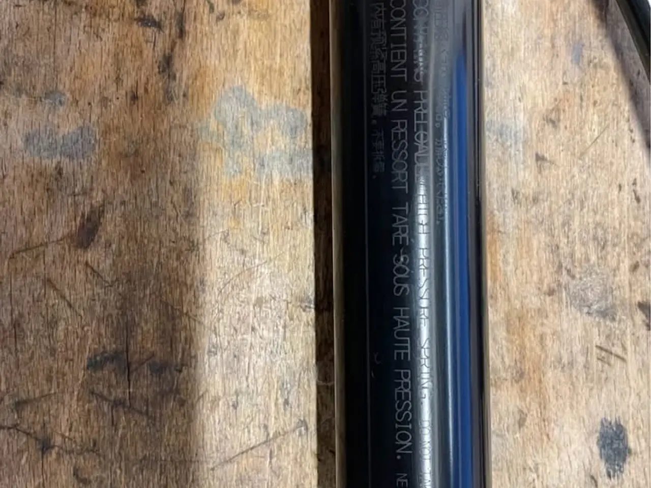 Billede 3 - Rav4 original el bagklap cylinder