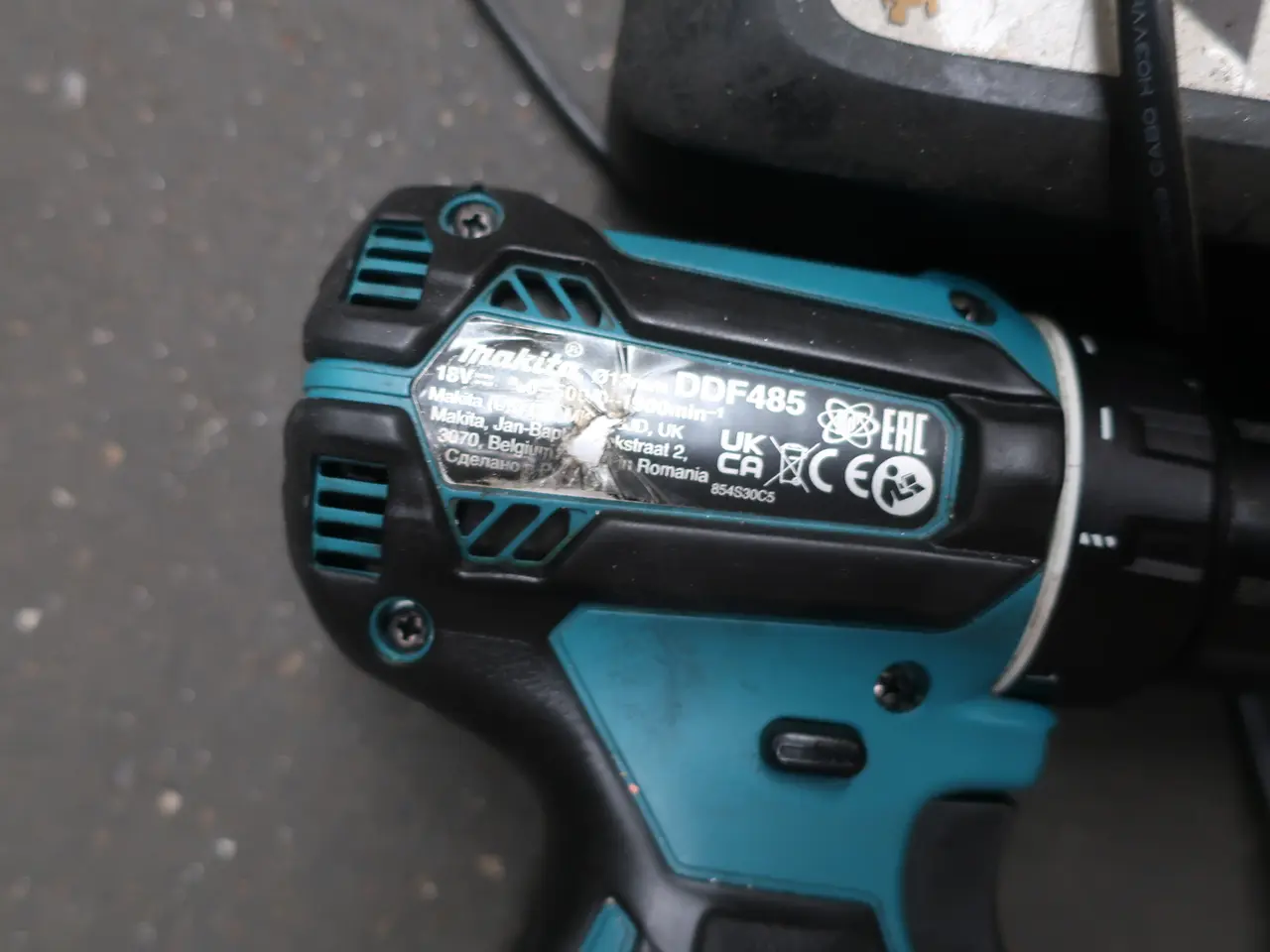 Billede 3 - Skruemaskine samt lader og 2 stk. batterier MAKITA