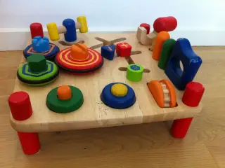 Værktøjsbænk i træ