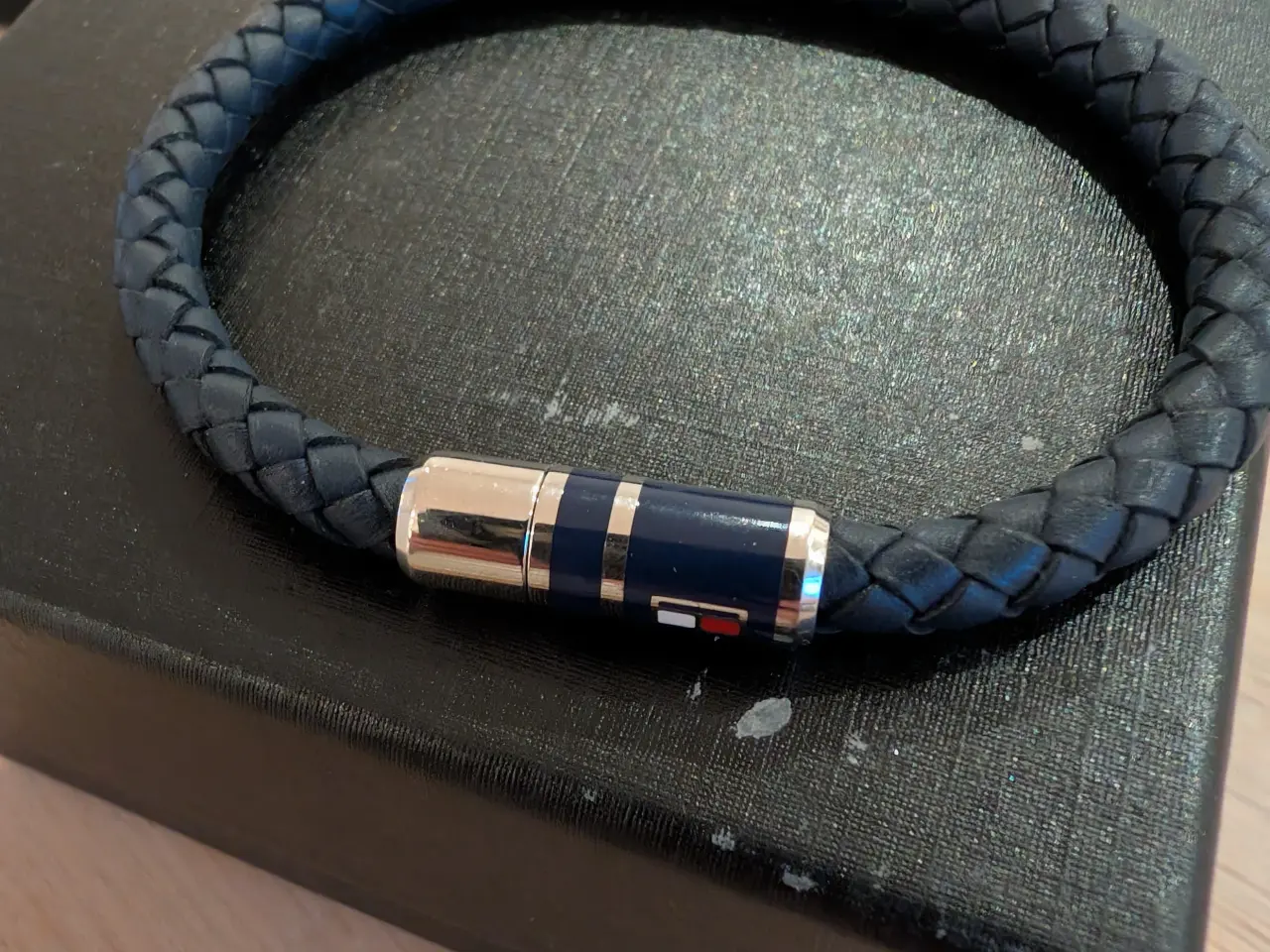 Billede 2 - Hilfiger armbånd