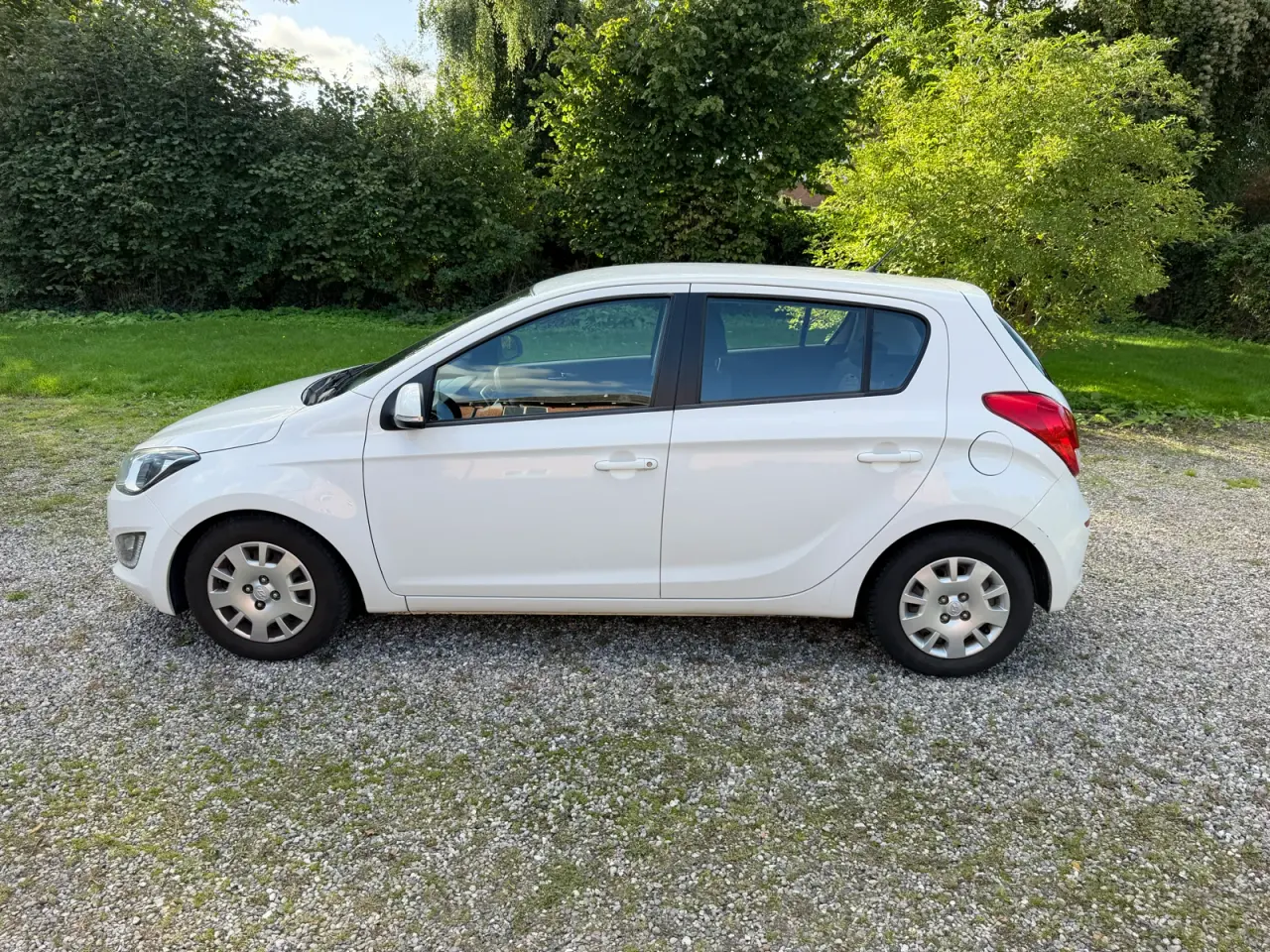 Billede 2 - Pæn og velholdt Hyundai i20
