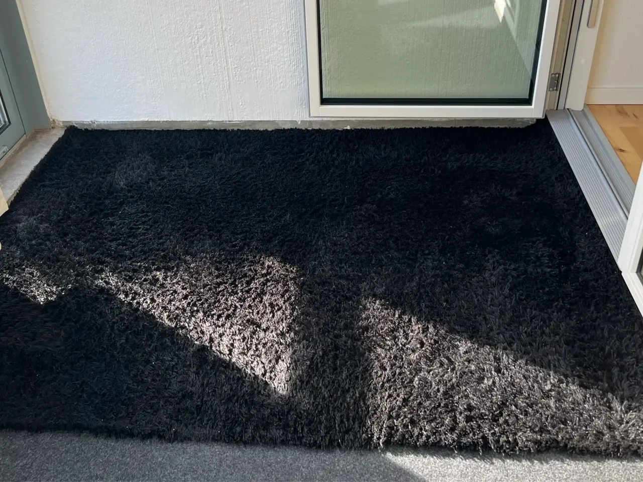 Billede 2 - Sort tæppe 145x200 cm