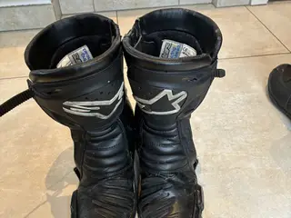 Motorcykelstøvler størelse 38.
