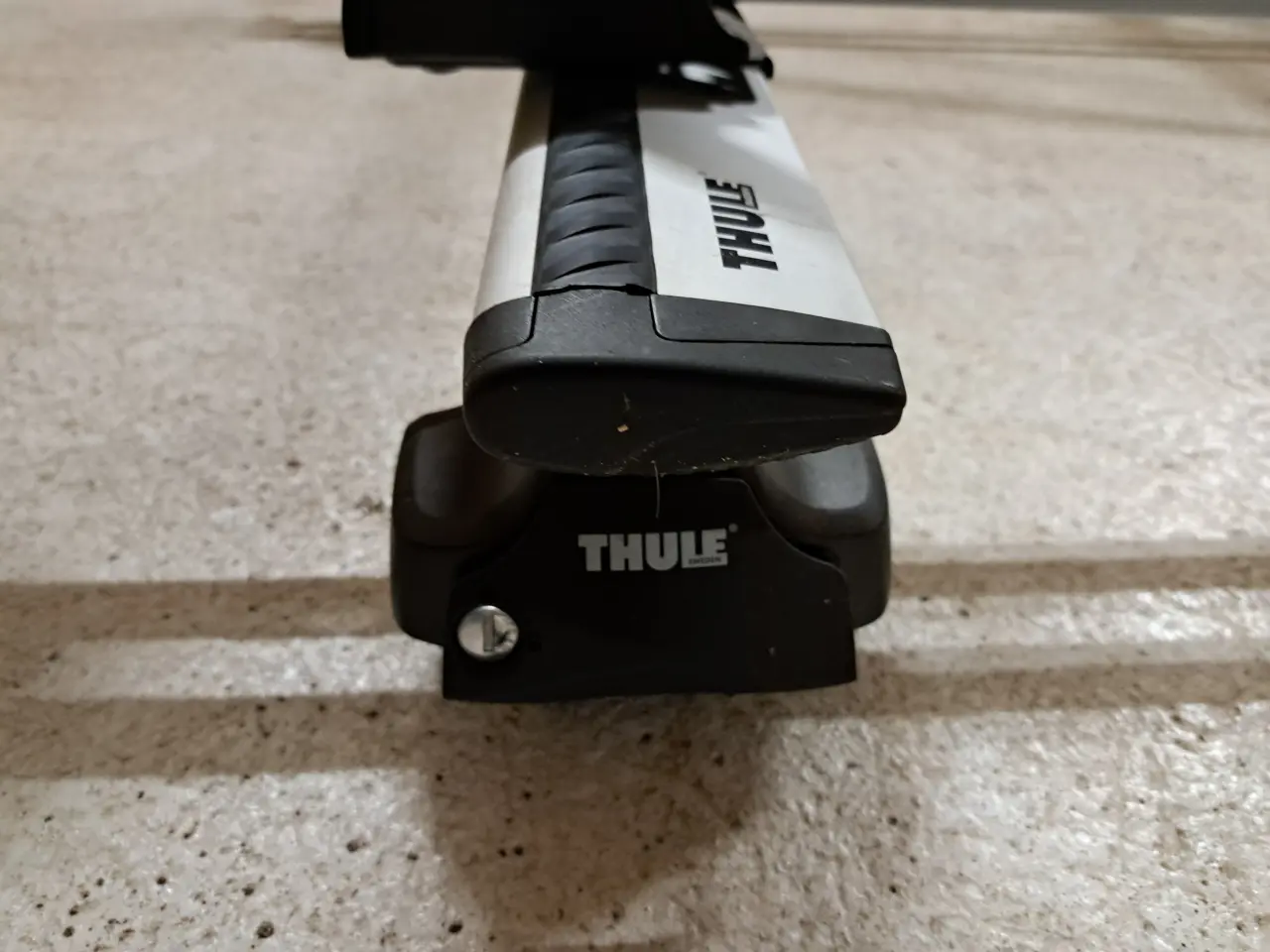 Billede 1 - Thule tagbøjler.