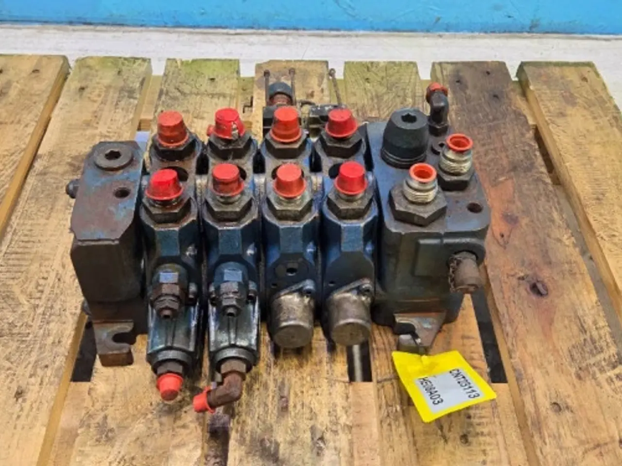 Billede 2 - Bobcat T2556 Hydraulikventil 88298.5