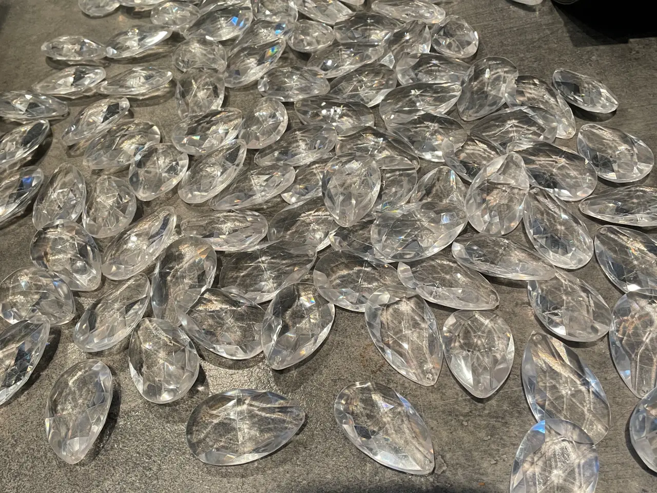 Billede 1 - plastik crystaller