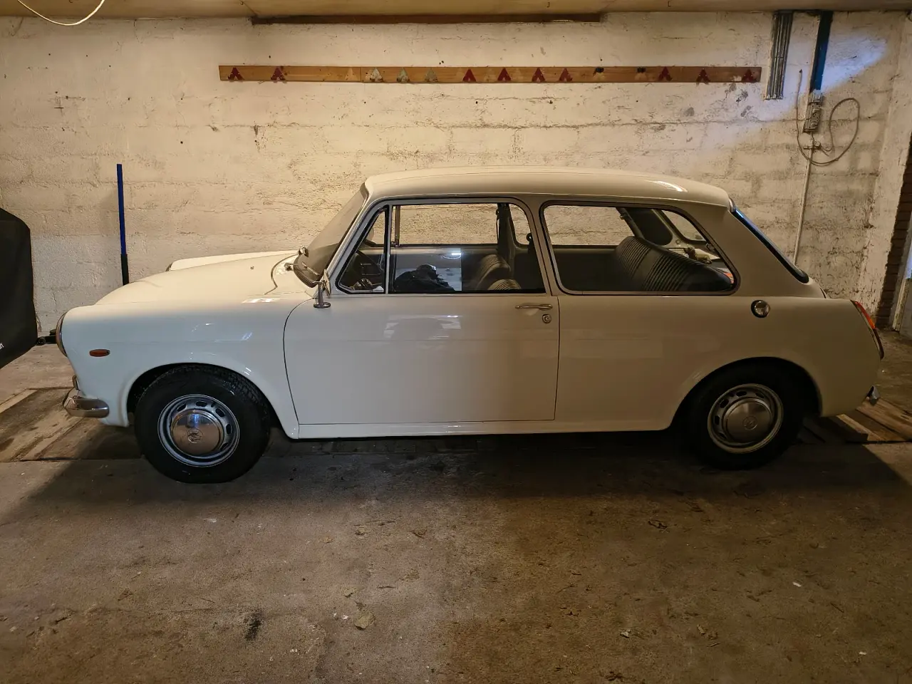 Billede 4 - Flot Morris Marina årg 70