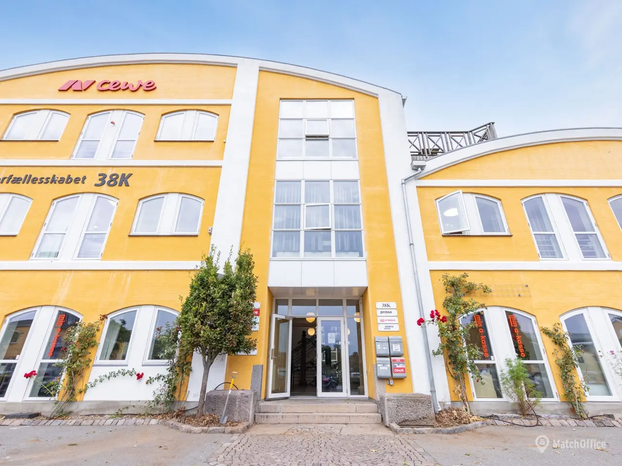 Billede 10 - Lyst kontorlejemål i stueplan