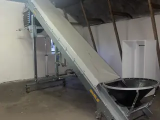 Storsække fylder