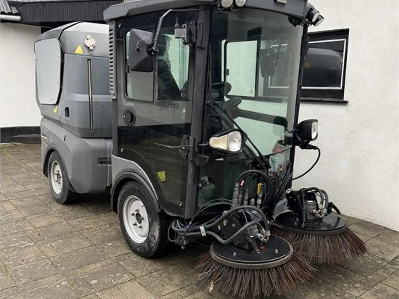 Billede 11 - Kärcher MC130 - Feje suge maskine / Sweeping suction machine - Video!!!