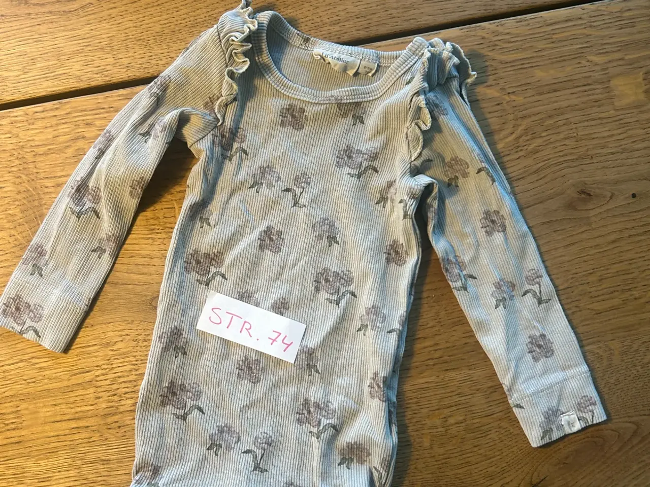Billede 8 - Babytøj størrelse 74