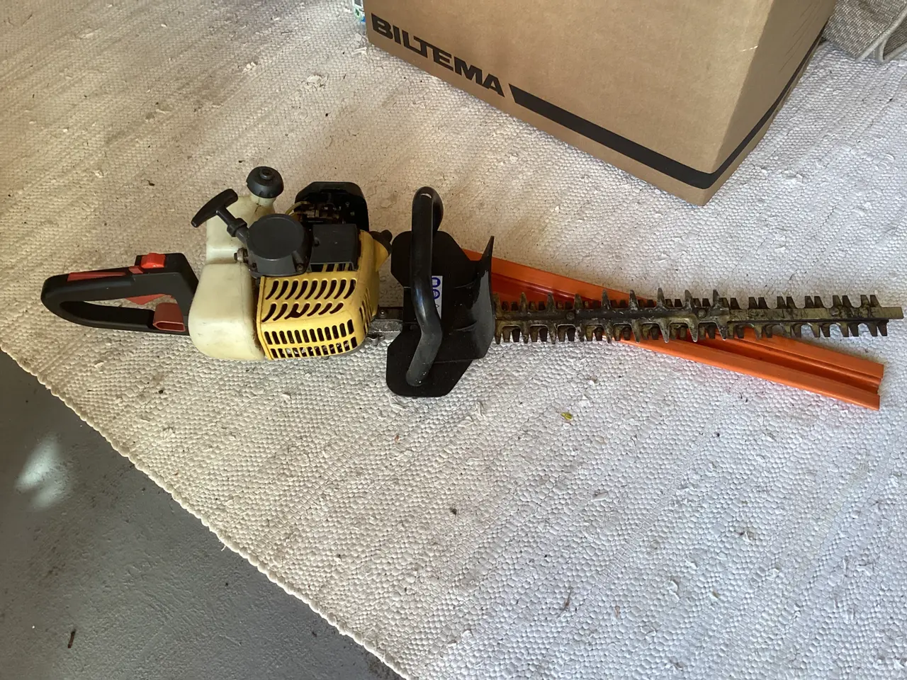 Billede 1 - STIHL hækkeklipper. 300.kr.