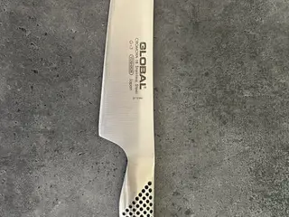 Global Chefkniv G-3 i rustfrit stål.