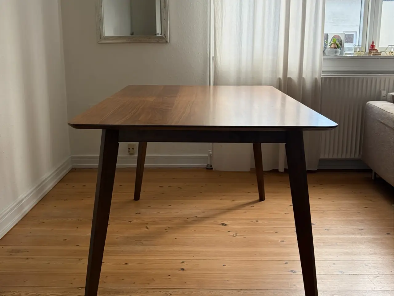 Billede 2 - Spisebord til salg 150x90 cm