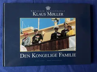 Den Kongelige Familie - Møntergården 1997 - Bog - Ny