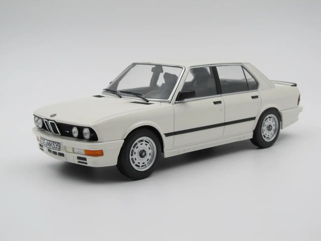 Billede 1 - 1986 BMW M535i E28 Shadow Line 1:18 