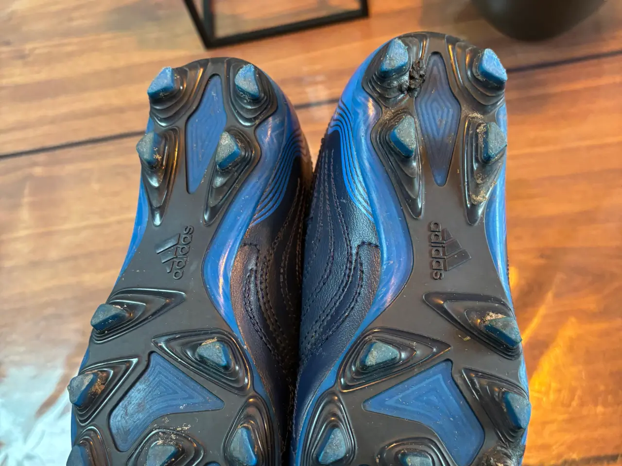Billede 6 - Adidas fodboldstøvler str 32