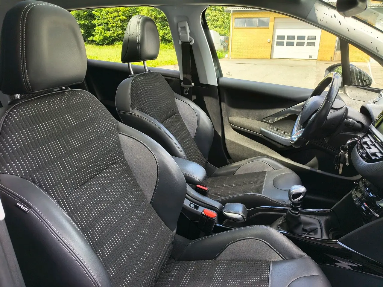 Billede 8 - Peugeot 2008 1,2 PureTech Selection Sky 130HK 5d 6g