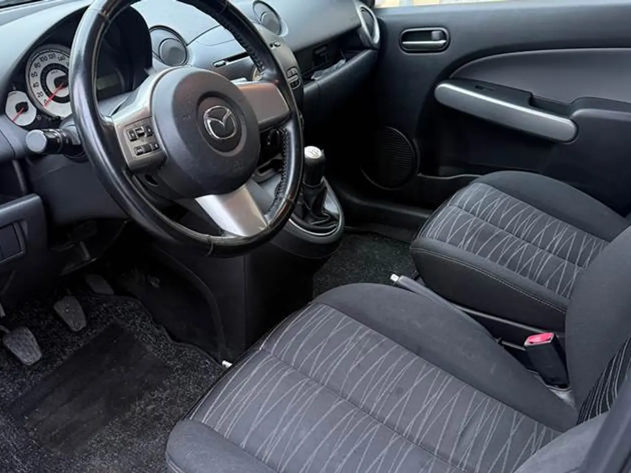 Billede 6 - Mazda 2 1,3 Premium 86HK 5d