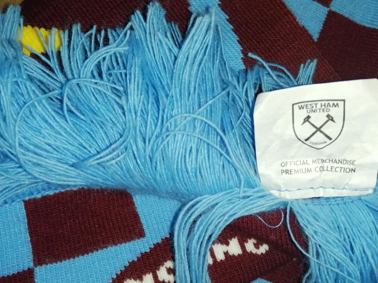 Billede 4 - NYT WEST HAM UNITED HALSTØRKLÆDE, 135 CM