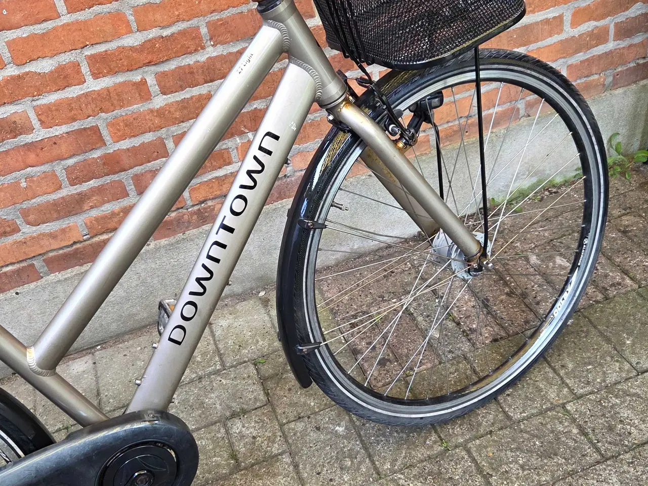 Billede 5 - DOWNTOWN 28"  58 cm høj 7 gear  