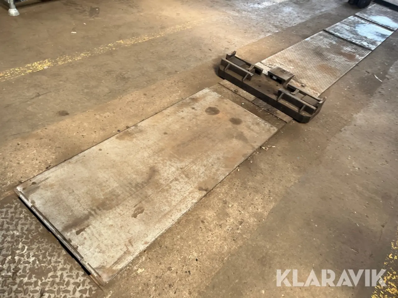 Billede 8 - Tosøjlet hydraulisk lastbillift Stenhøj