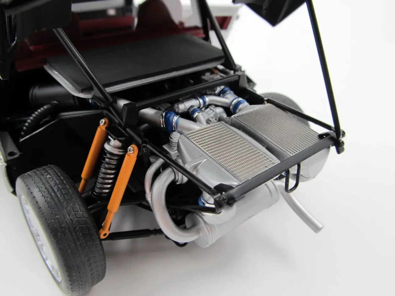 Billede 5 - 1985 Lancia Delta S4 1:18 - AUTOart