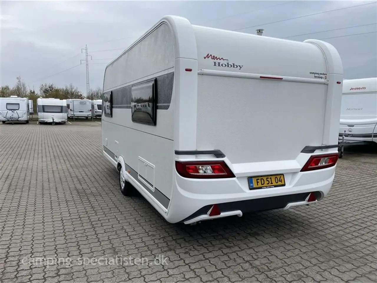 Billede 2 - 2023 - Hobby De Luxe 460 LU   Så godt som ny Hobby De Luxe 460 LU fra 2023 - Kan nu opleves hos Camping-Specialisten