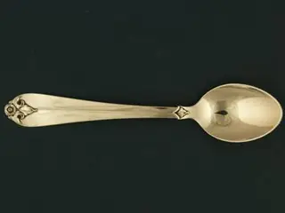 Diana Dessertske, 17 cm.