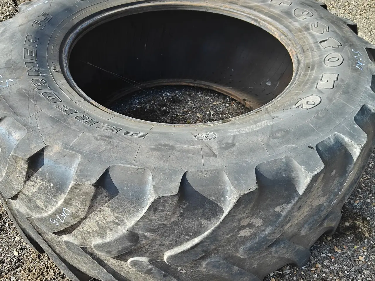 Billede 1 - Firestone 650/65 R38 XXX