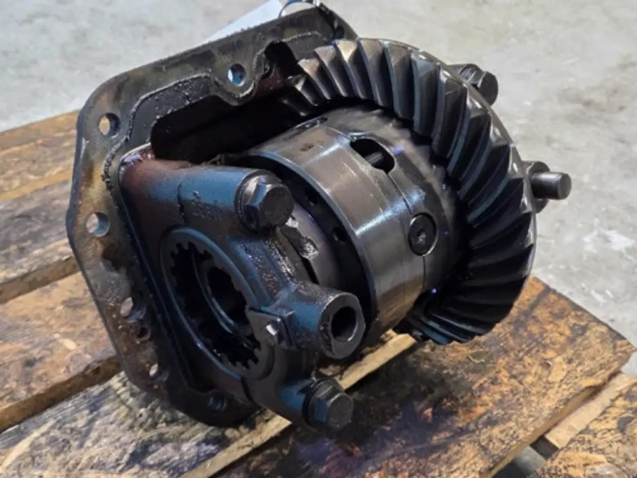 Billede 4 - New Holland LB115B Differential 85807988