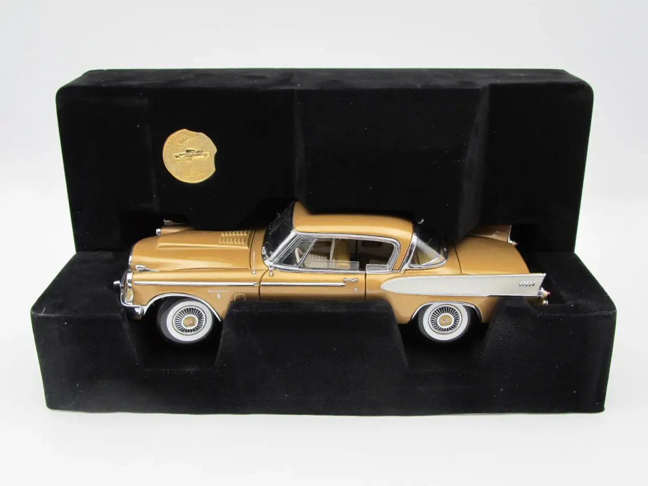 Billede 2 - 1958 Studebaker Golden Hawk 1:18