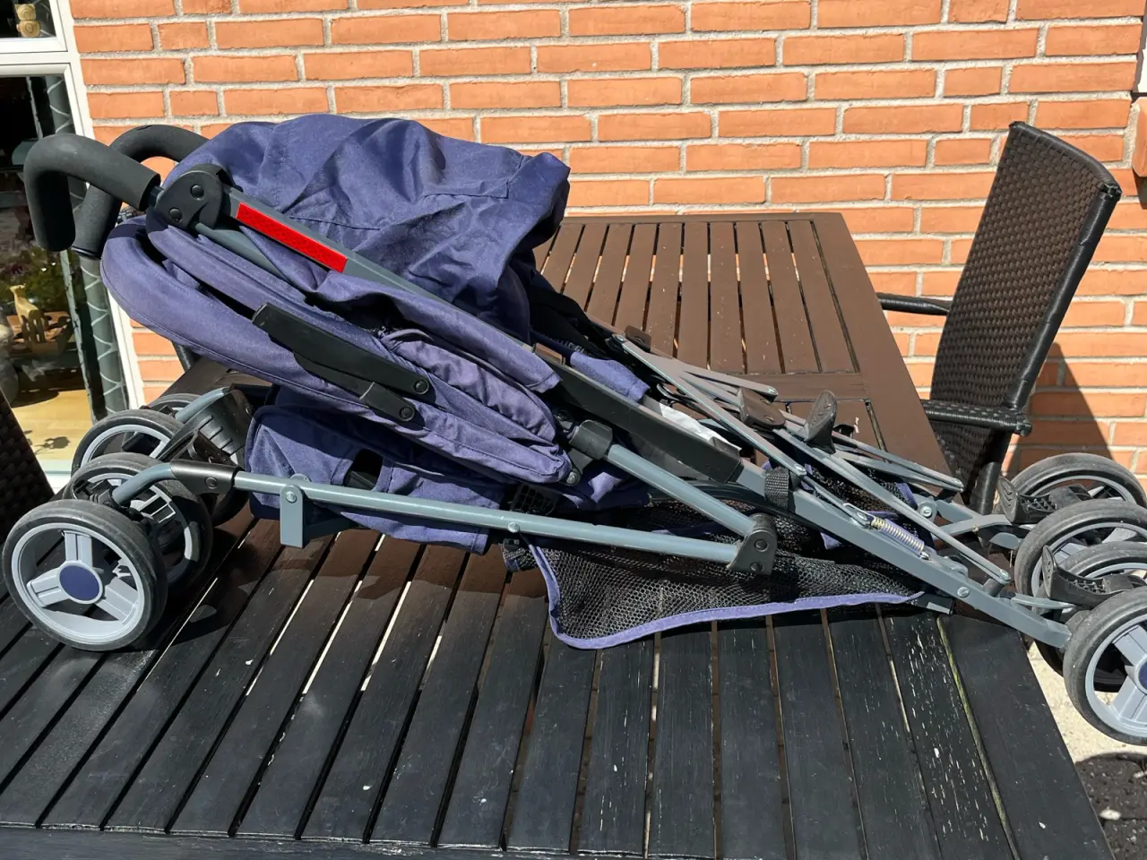 Billede 1 - Klapvogn med ligge funktion.