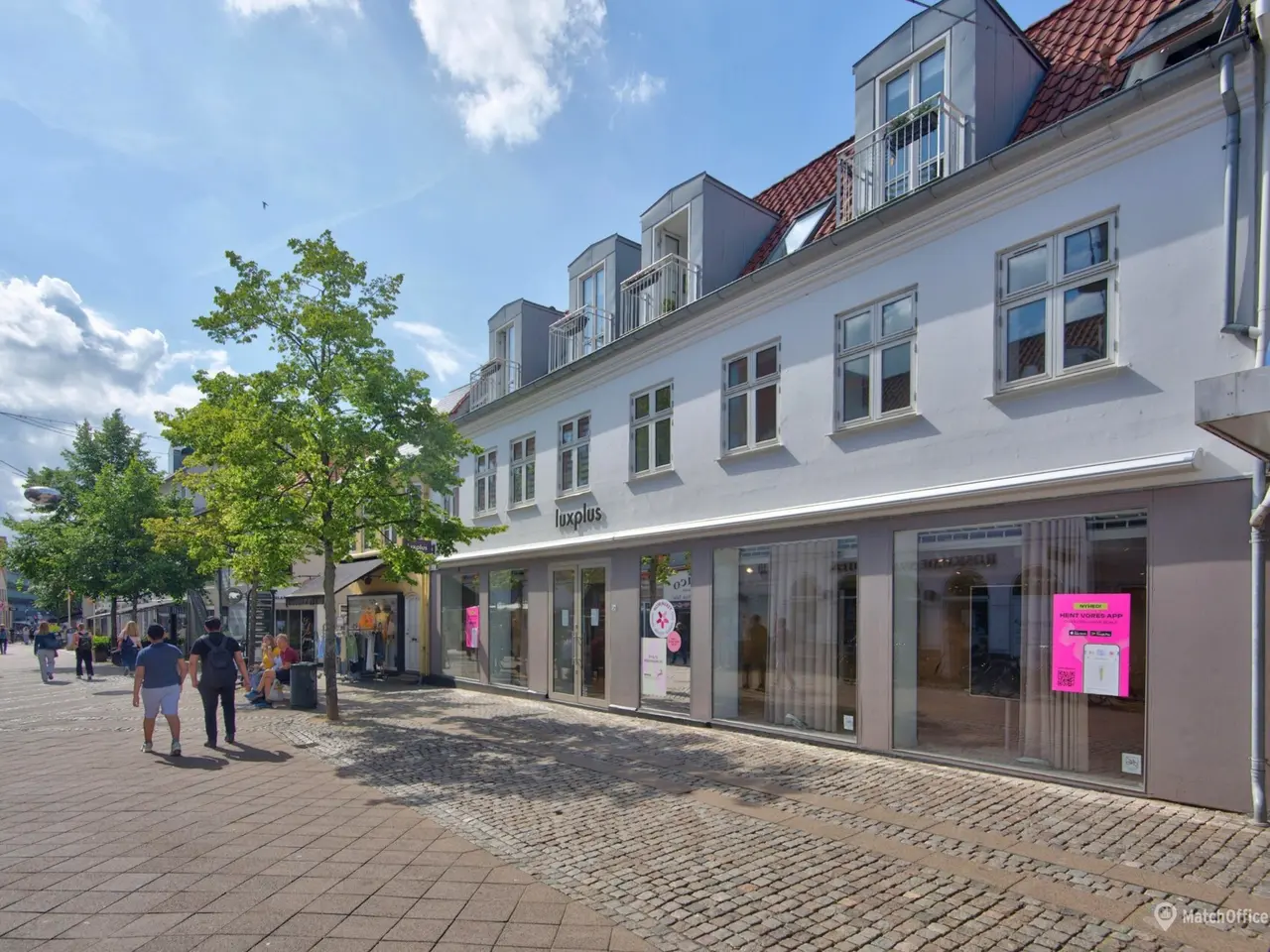 Billede 1 - Attraktivt erhvervslejemål på Skomagergade – midt i Roskildes absolutte centrum