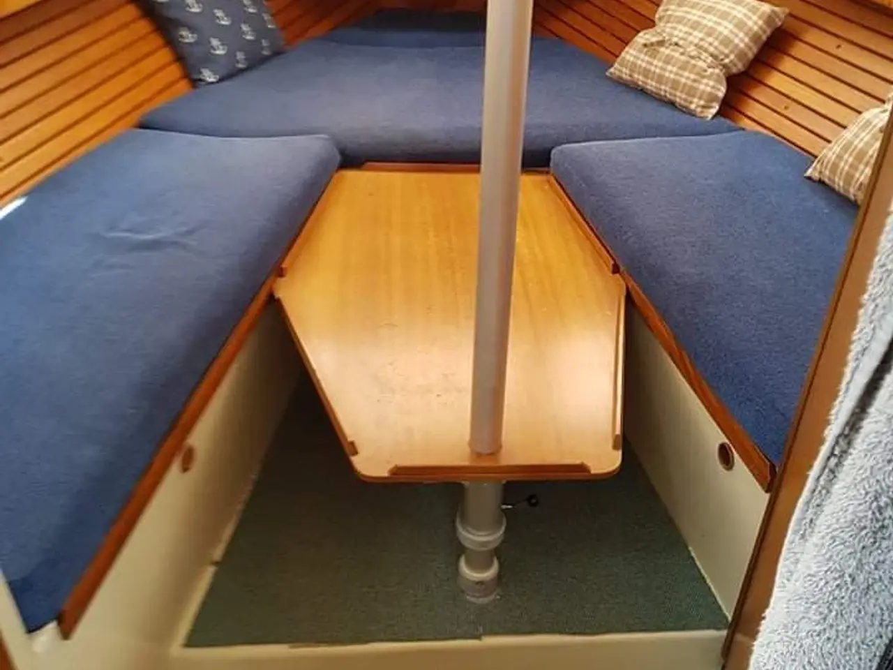 Billede 11 - Saga 27 med nyere Motor.