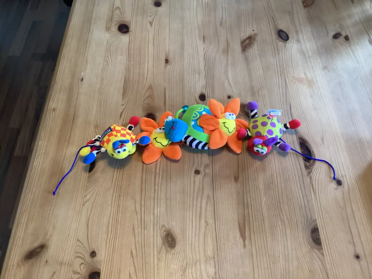 Billede 2 - Baby Legetøj og Til Barnevognen.