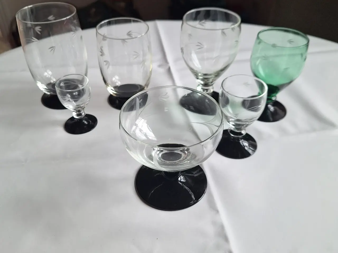 Billede 1 - Holmegård glas med sort fod. Ranke
