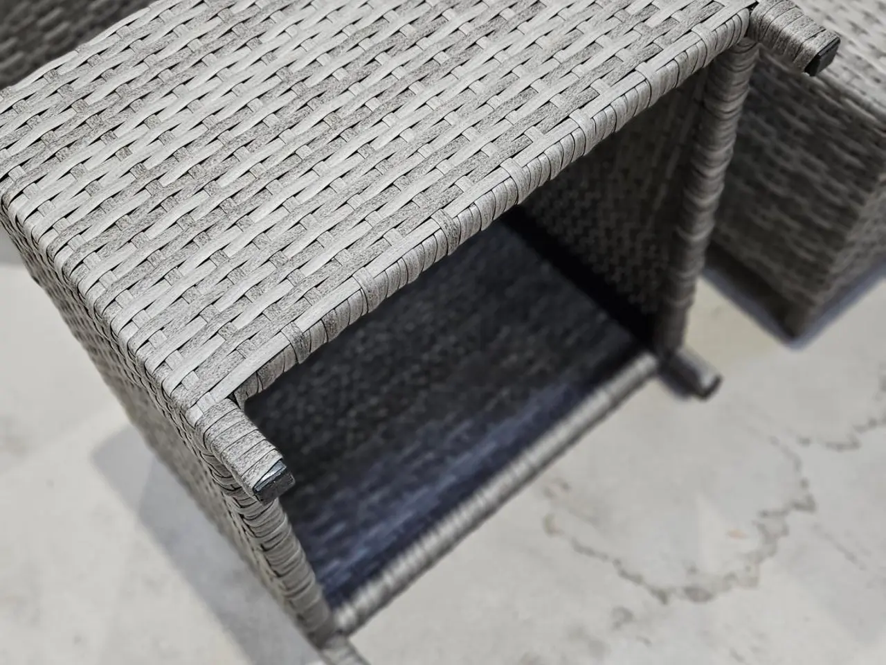 Billede 3 - 8 loungestole / 2 loungeborde – helt ubrugte