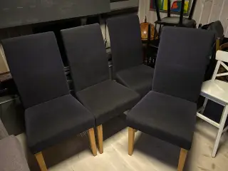 4 stole i lækkert sort stof